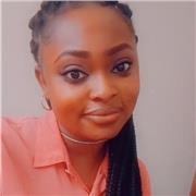 Soy profesora nativa que me encanta dar clases de inglés tanto a niños como a personas adultas. Disfruto preparando el material de la asignatura y durante la enseñanza. 
Me considero puntual, organizada y constante en mi manera de trabajar